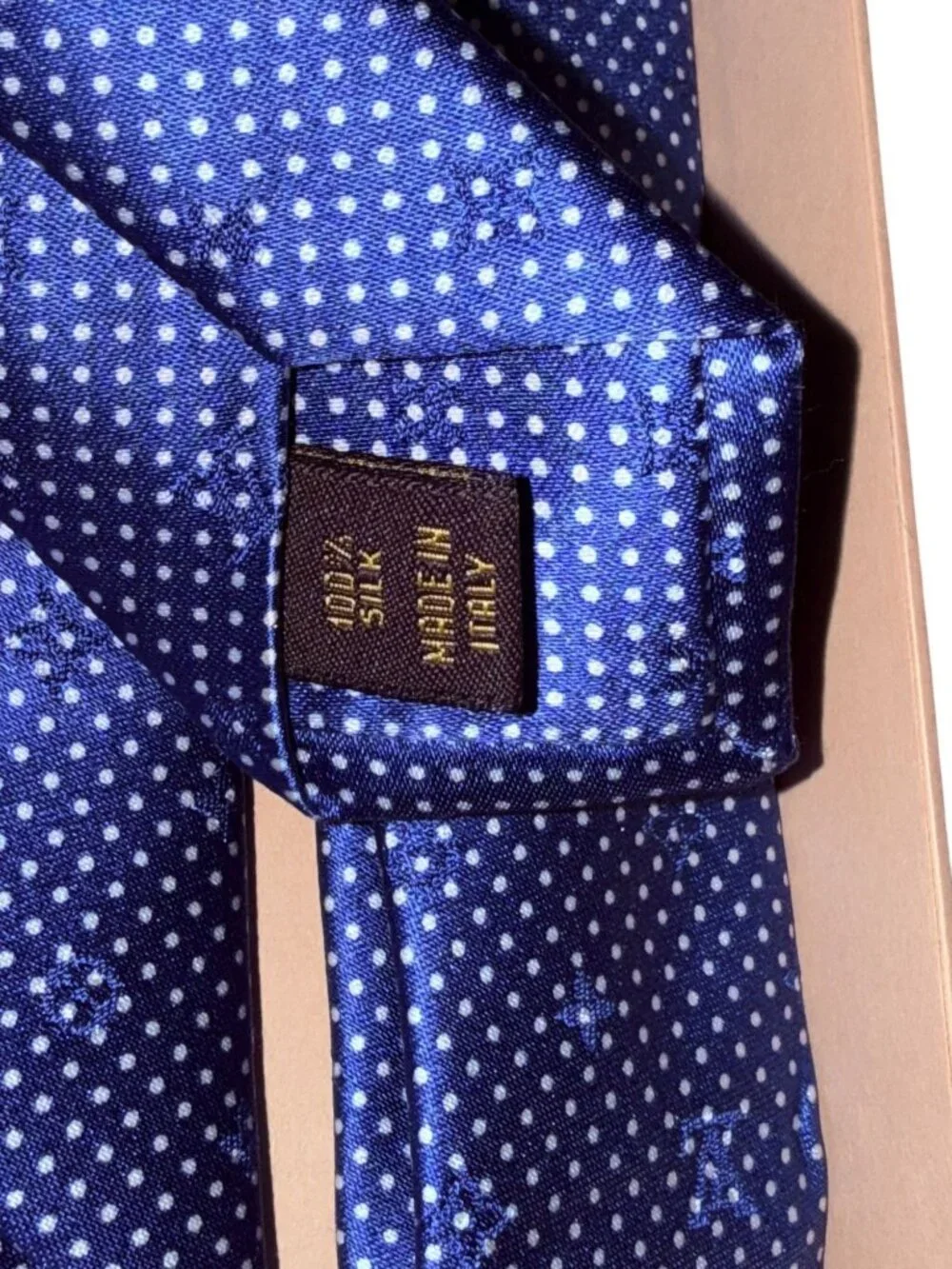 Louis Vuitton Blue Polka Dot Silk Tie In Box
